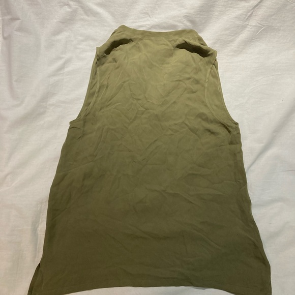 Women’s L’AGENCE Silk Top, size S/M (6) - Picture 7 of 8